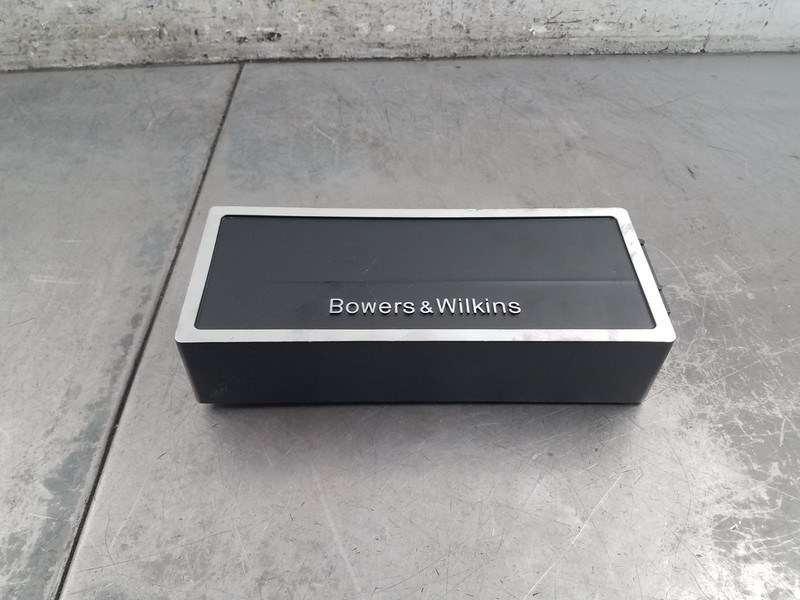 2019 BMW M5 F90 Bowers & Wilkins Audio Amplifier #7903 S1