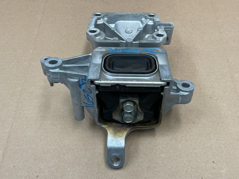 21 22 23 24 Kia K5 Left Driver Engine Motor Mount Support Bracket 1.6L 1652 OEM