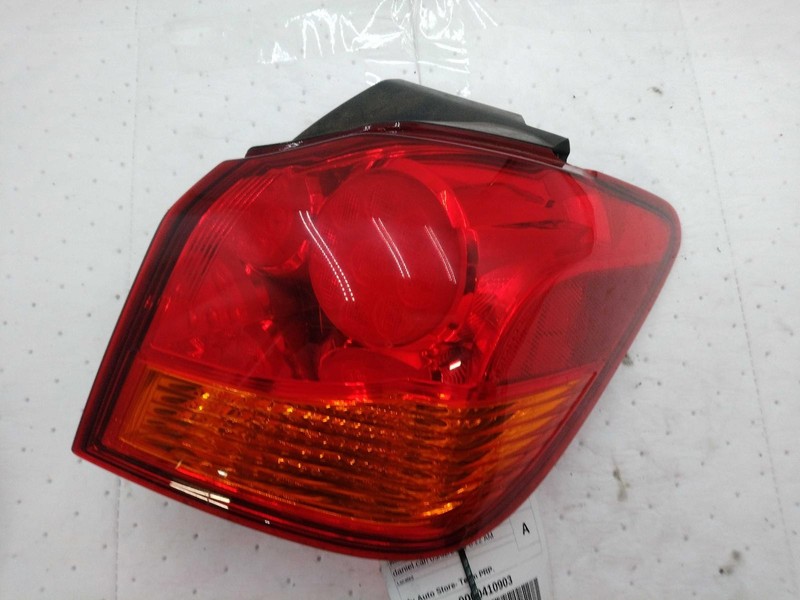 2015 Mitsubishi Outlander Sport Right Tail Light Assembly White OEM Used