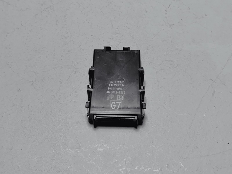 2019-2020 Toyota Avalon Network Gateway Computer Control Module Unit OEM