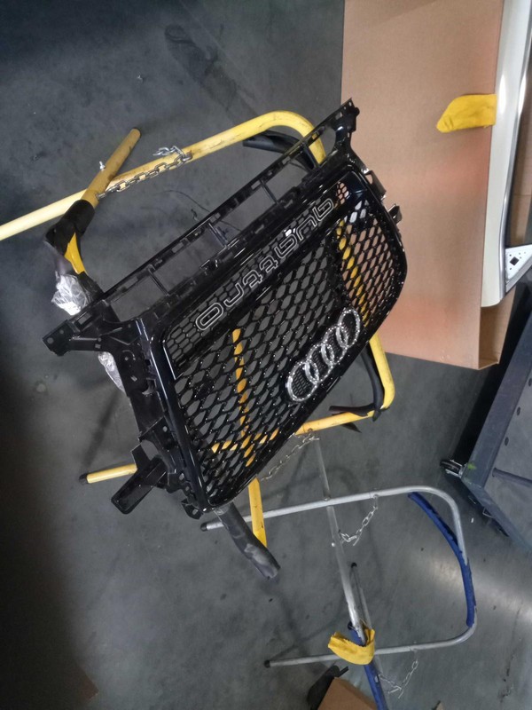 2016 Audi Q5 Blue Grille OEM 8R0853651ST94 Used 4DR SUV Park Assist