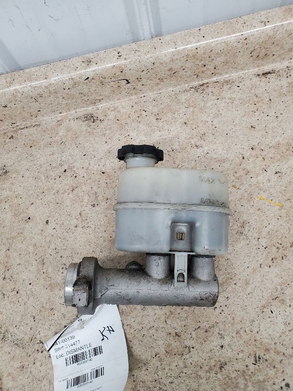 Brake Master Cylinder Fits 07-08 AVALANCHE 1500 306140