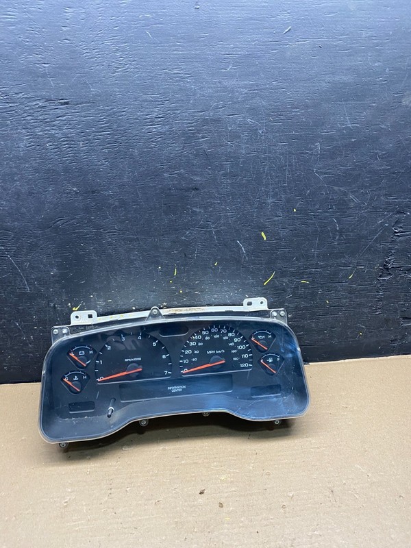 2001 2002 2003 Dodge Durango Speedometer Instrument Cluster Gauge OEM s6426 DG