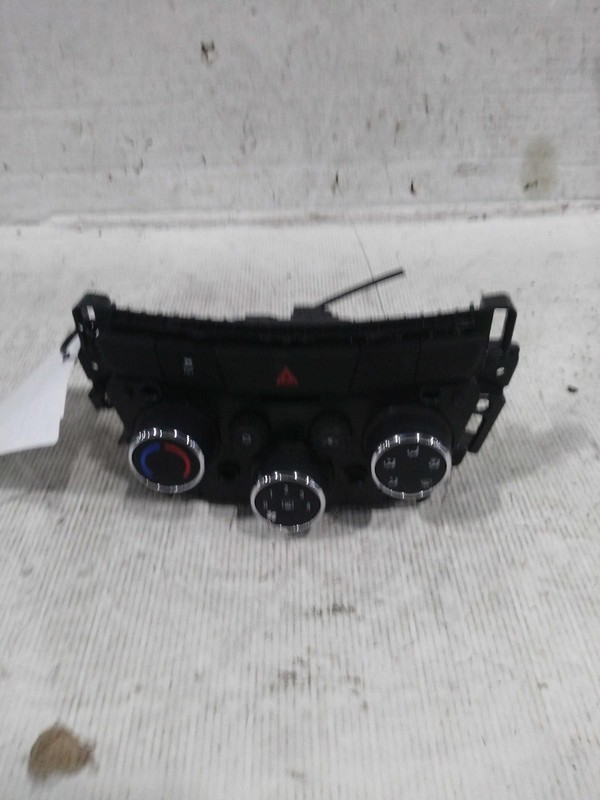 2019 Chevrolet Trax A/C Selector Switch OEM Grey 42521436 60000 Miles