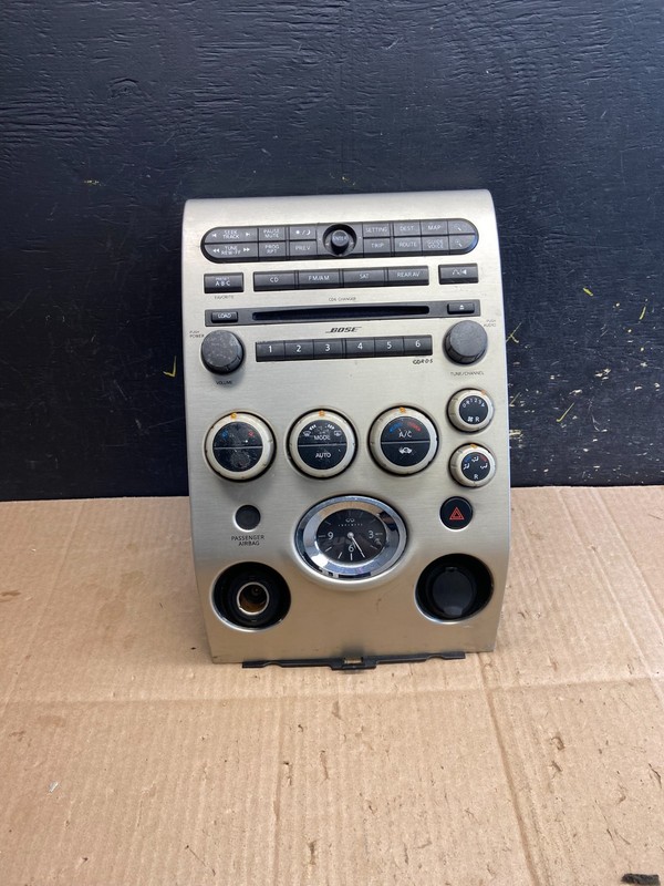 2004 to 2007 Infiniti QX56 Radio Player Climate Control Panel Bezel AA8085DG