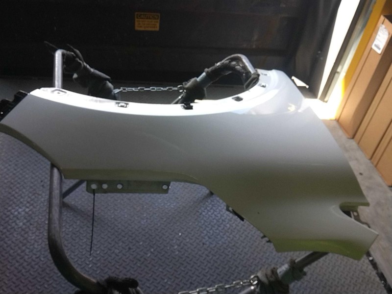 2019 KIA Sorento Front Right Fender White 357666 Used 126K Miles