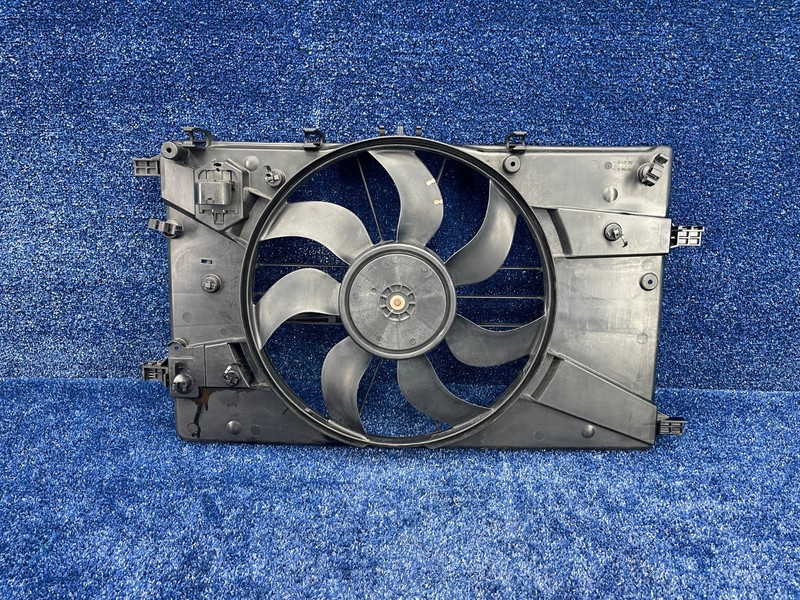 2016–2019 Buick Cascada Radiator Cooling Fan Assembly OEM 39074837