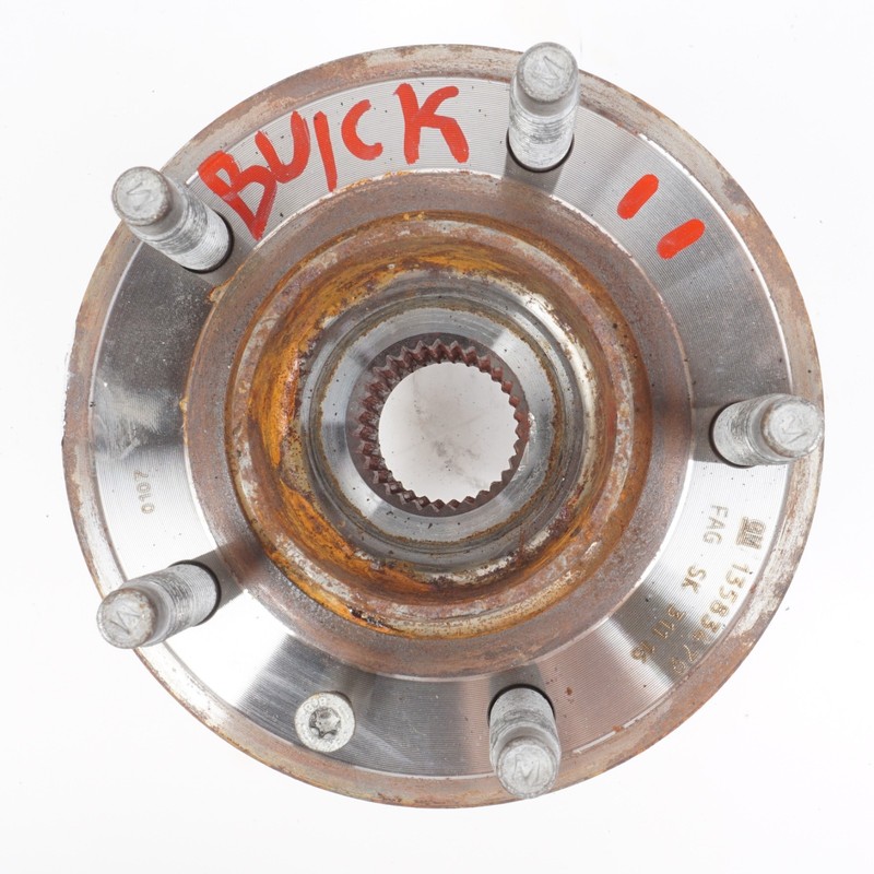 2016 - 2019 Buick Cascada Front Right Hub OEM