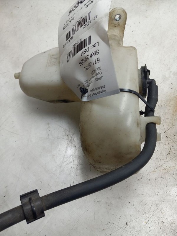 05 06 07 08 09 10 SCION TC 2.4L COOLANT RESERVOIR