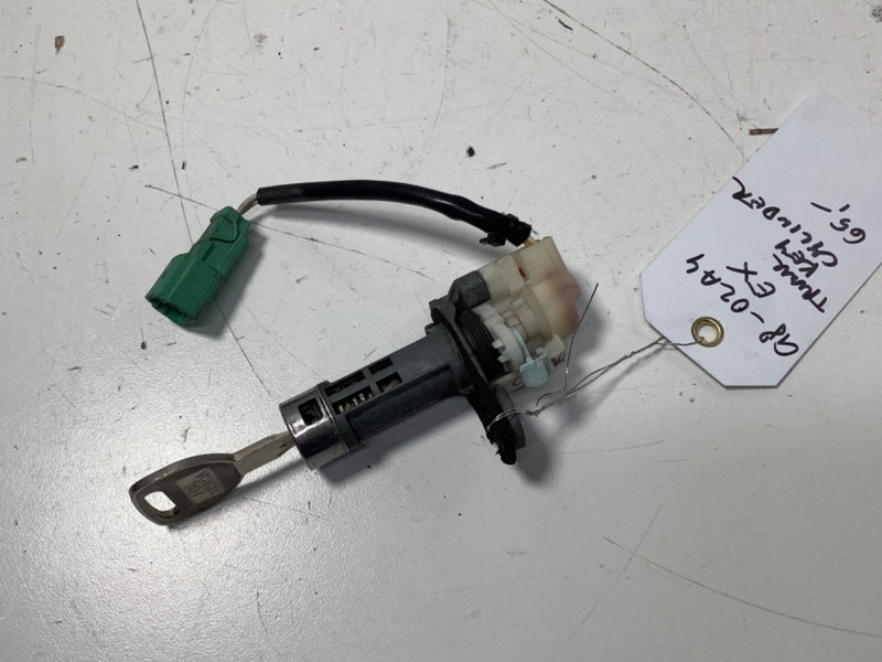 1998-2002 Honda Accord 4DR EX Trunk Key Cylinder 74861-S87-A02 OEM