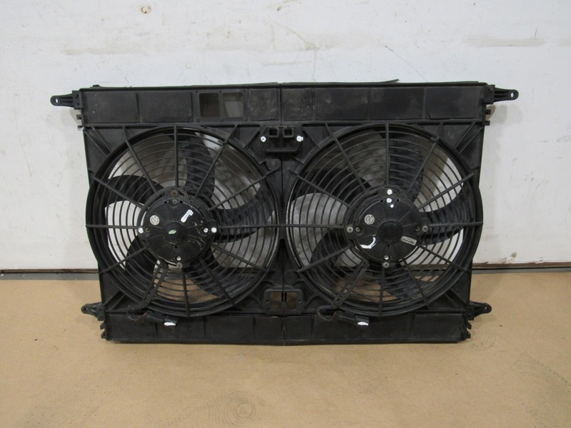 02-06 Maserati Coupe GT 2004 4.2L Radiator Cooling Fan Shroud Motor Assembly |