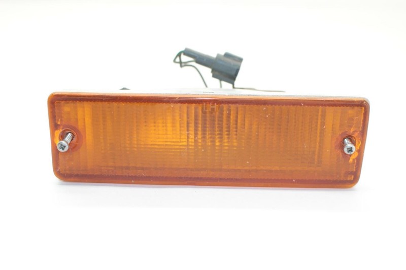 88-97 Nissan Pickup D21 4 Cylinder Driver Left Front Turn Signal Light