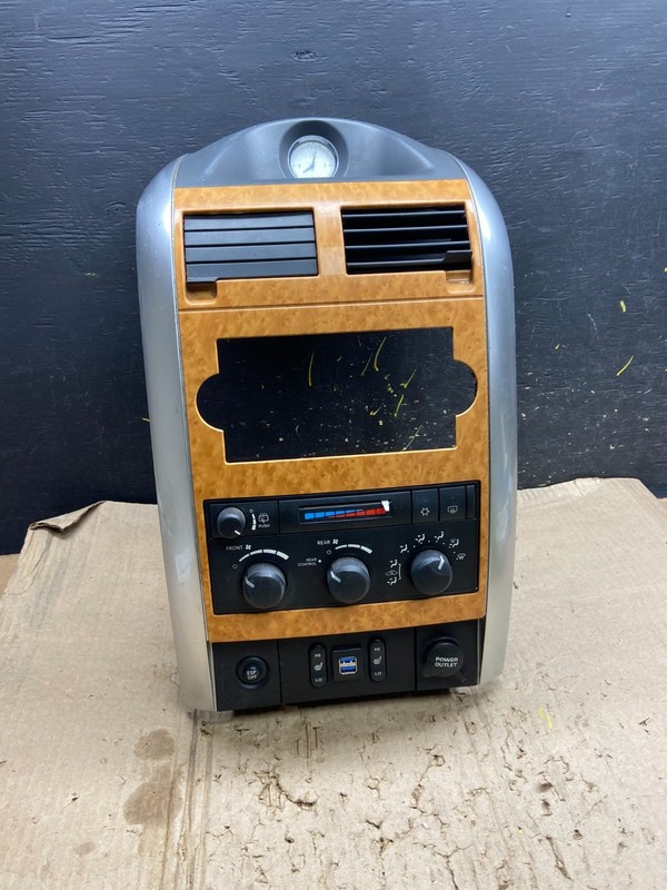 2005-2009 Dodge Durango Heat AC Climate Temperature Control Radio Bezel X6354 DG