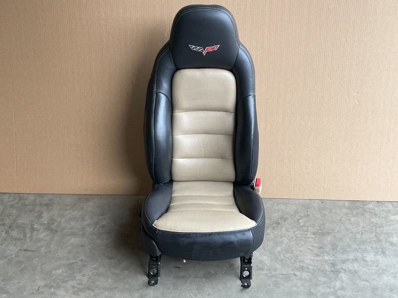 2005-2013 Chevrolet Corvette Front Right Passenger Seat Cushion 1467 OEM
