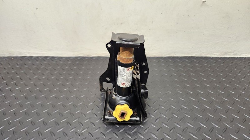 00-14 Chevrolet Tahoe Spare Wheel Jack W/ Bracket OEM 22895910