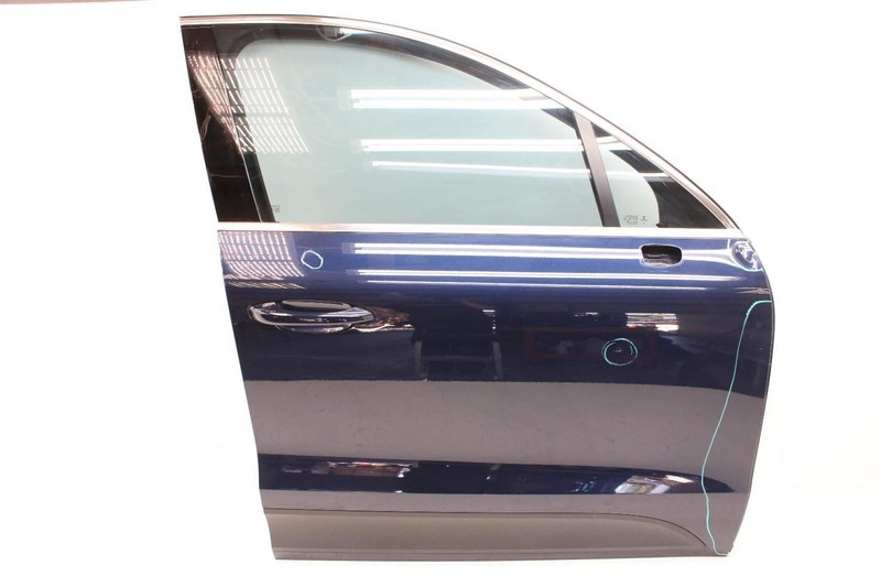 15-24 Porsche Macan 3.0L Passenger Right Front Blue Door Shell *SEE NOTES*