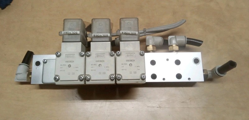 LOT OF 3 SMC VX2C0BZ2A Solenoid Valve