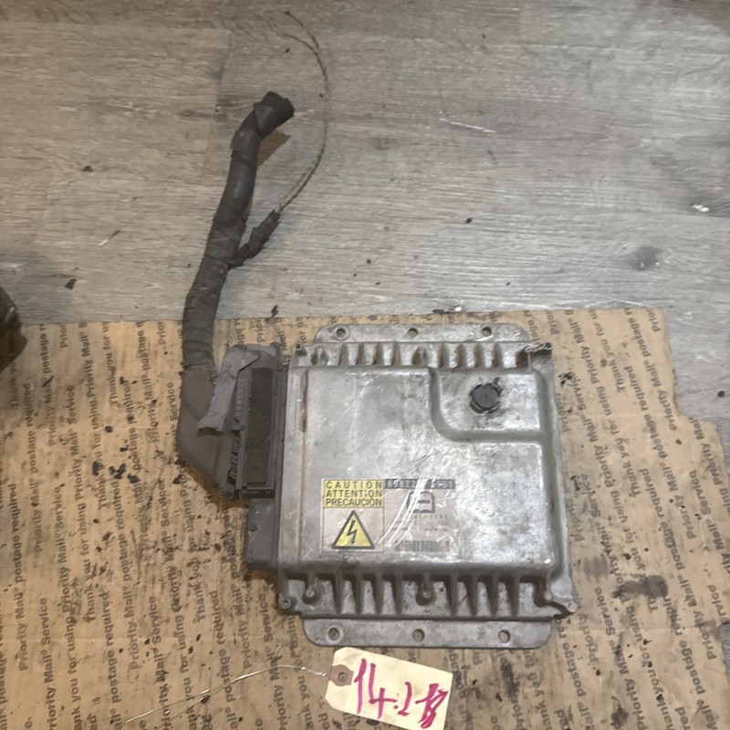 ISUZU NPR 4HK1-TC ENGINE COMPUTER MODULE ECU ECM PCM- P/N: 8982256901 Broken