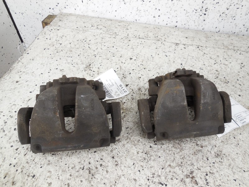 2017-2019 Jaguar XE Front Brake Caliper Pair Left Right LH RH OEM 3.0L 2.0L Gas