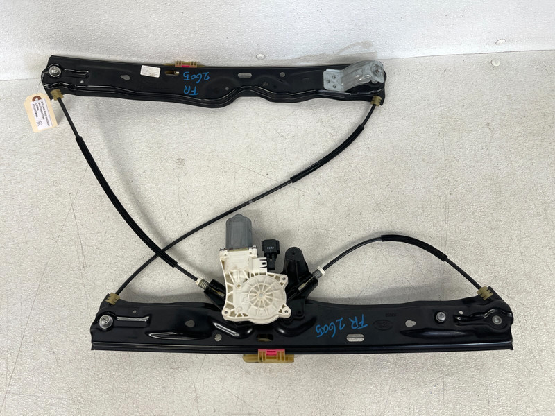 ⭐2015-2019 LAND ROVER DISCOVERY SPORT FRONT RIGHT WINDOW REGULATOR OEM LOT2605