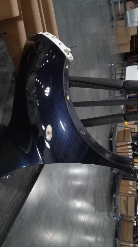 2011-2012 Nissan Juke Right Fender Blue OEM Used 205694 119K Miles