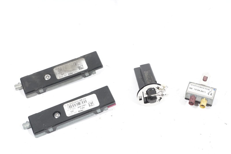 10-13 MERCEDES BENZ E350 ANTENNA AMP MODULE RADIO AMPLIFIER SPLITTER MODULE OEM
