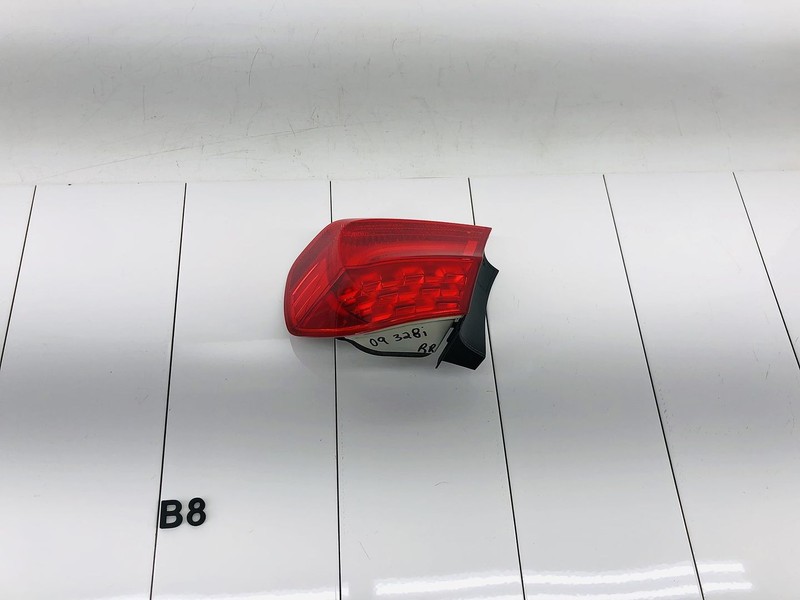 09-11 BMW 328I INNER REAR RIGHT SIDE OUTER TAIL LIGHT BRAKE STOP LAMP OEM