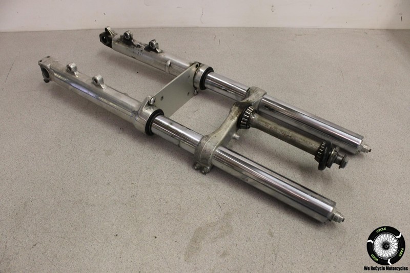 1995 Suzuki RF900R FRONT END FORKS SUSPENSION LOWER TREE DAMPERS RF 900 95