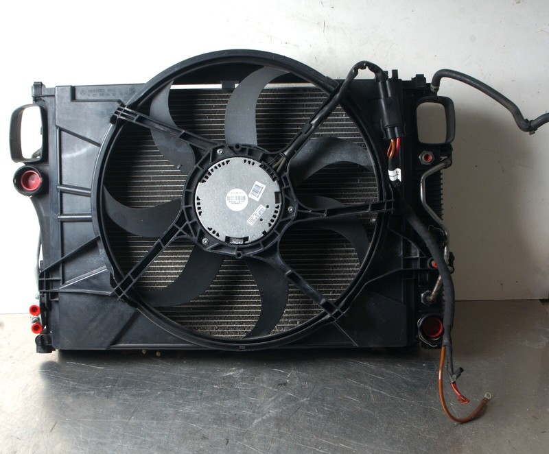 07-09 Mercedes W221 S550 CL550 Cooling Radiator A/C Condenser Oil Cooler Fan