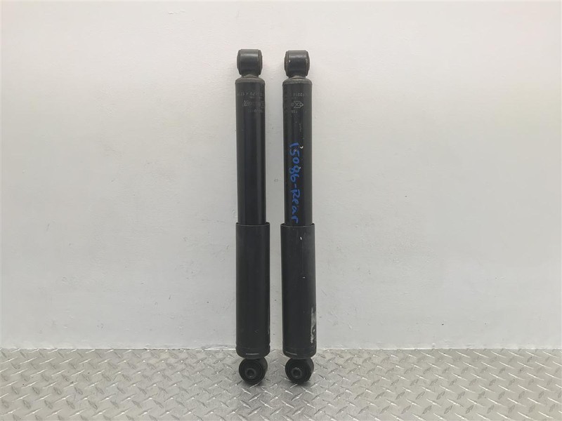 2006 CHEVROLET EQUINOX REAR SHOCK ABSORBERS PAIR OEM