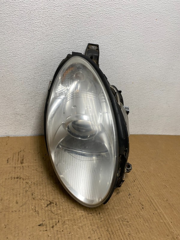 Halogen 2006 2010 Mercedes W251 R-Class Right Passenger Headlight OEM AC7772 DW