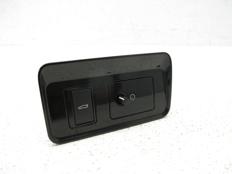 17-19 JAGUAR X760 XE TAILGATE TRUNK LID CAMERA HANDLE SWITCH REAR OEM 103023C