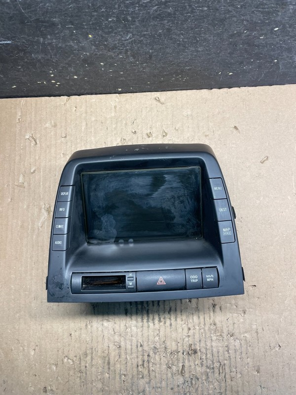 2004 to 2005 Toyota Prius Radio Stereo Receiver Screen Display OEM U9426 DG
