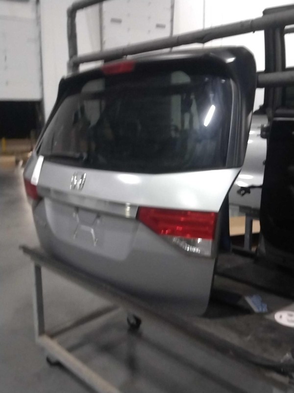 Used Deck Lid fits: 2016 Honda Odyssey EX-L leather w/o navigation Grade C