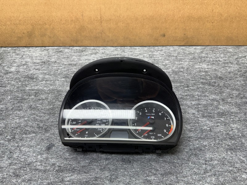 BMW E90 E92 E93 M3 08-13 OEM CLUSTER ODOMETER GAUGE ASSEMBLY (MANUAL)73K