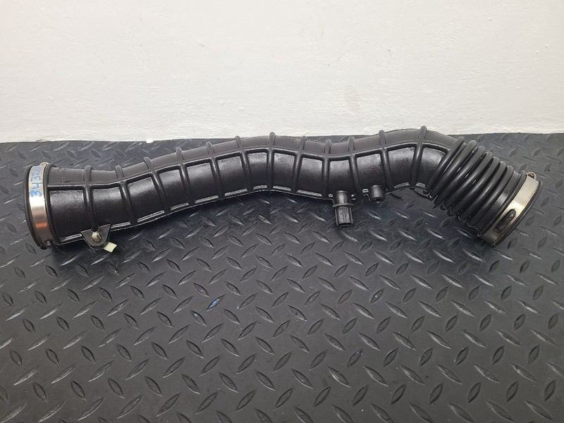 98-00 Ford Ranger 3.0L Air Cleaner Tube OEM F87Z-9B659-A