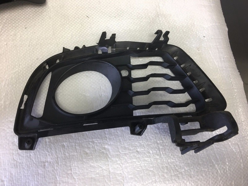 BMW FRONT GRILLE OEM FACTORY 5111 B057324 190174-12