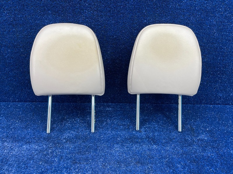 2011–2017 Lexus CT200h Front Headrests Left OR Right Set of 2 OEM