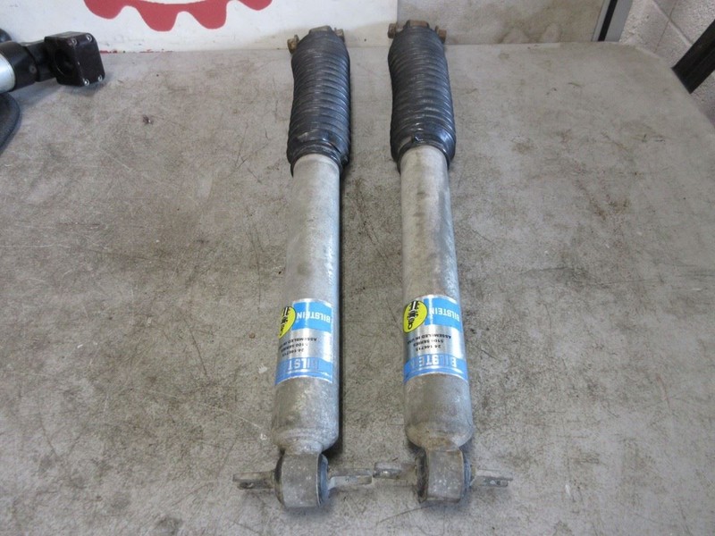 07-18 Wrangler JK OEM B8 5100 Series Suspension Shock Absorbers Pair