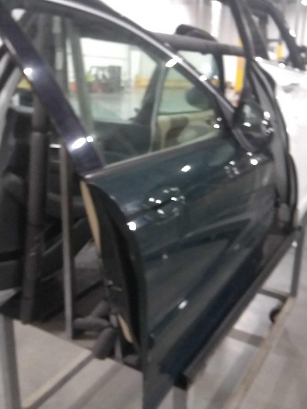 2004 Jaguar X-Type Right Front Door Green 4DR SED 164K Miles OEM Part
