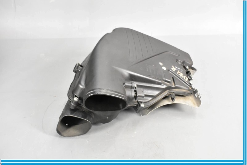 10-13 BMW F10 550i 650i Right Side Air Intake Cleaner Filter Housing Box OEM