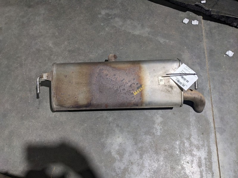 2015-2021 Jeep Renegade 2.4L AWD Rear Exhaust Muffler Genuine OEM 683041 1171678