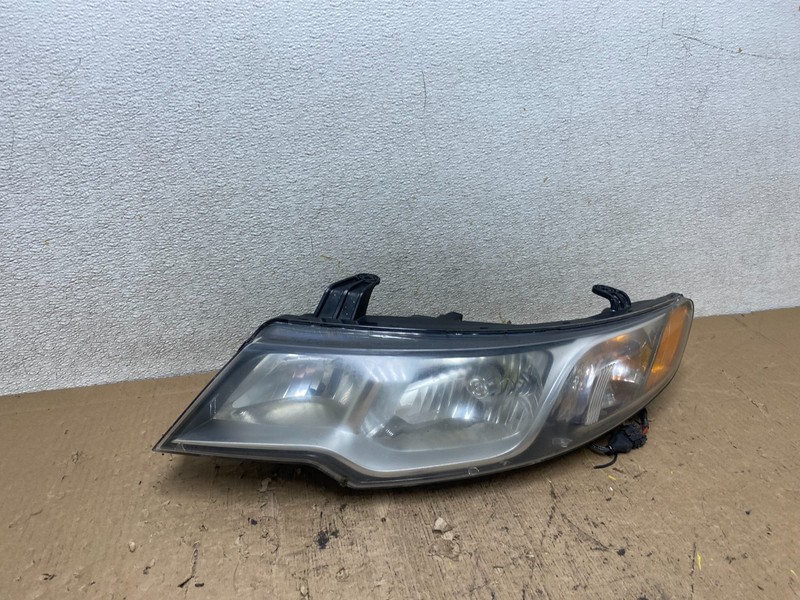 2010 to 2013 Kia Forte Koup Left Driver LH Halogen Headlight OEM S2003 DW