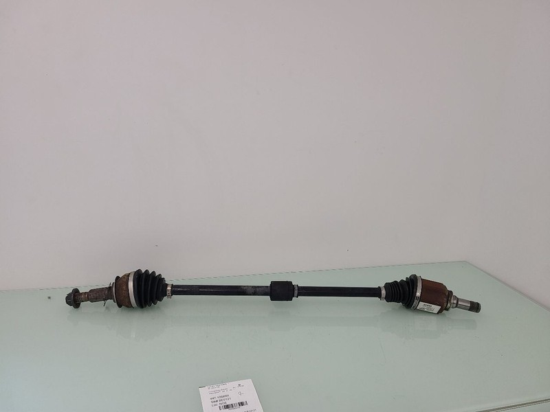 Passenger Right Axle Shaft Front Axle Fits 19-25 MALIBU 583379