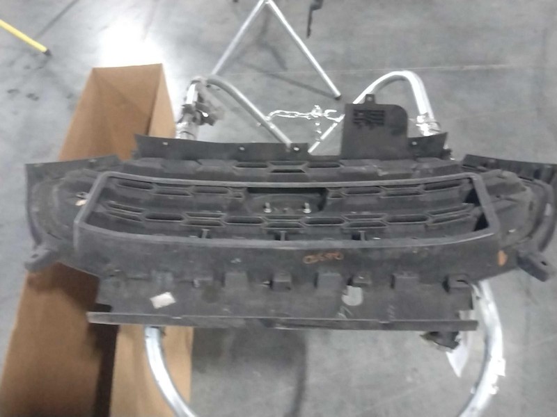 2019 Ford EcoSport Grille Silver OEM Used 4DR SUV - 92000 Miles