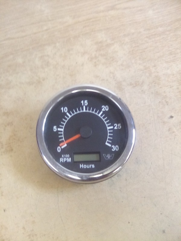 Western Star A22-75680-002 Tachometer Gauge