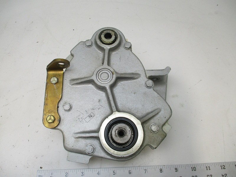0982392 OMC Chevy V8 Vintage Housing & Bearing Cover Assembly 982392