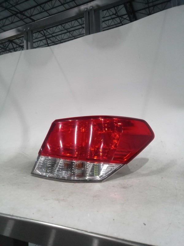 2013 Subaru Legacy Right Tail Light Assembly Grey 346984 Used 111K Miles
