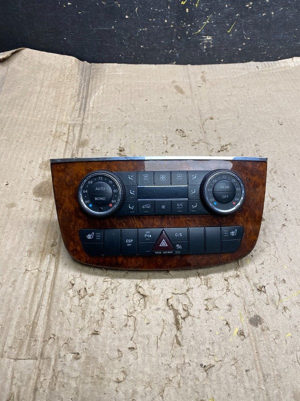 2006 to 2008 Mercedes W251 R350 AC Temp Heater Climate Control OEM x6303 DG