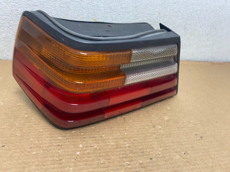 1994 to 1995 Mercedes E Class W124Left Driver LH Side Tail Light N9682 DW